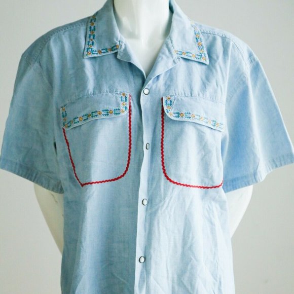 Vintage Liz Wear Light Wash Chambray Top - Picture 3 of 10